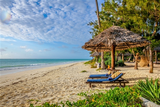 Zanzibar: The Spice Island By World Journeys