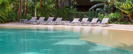 Ramada Hotel & Suites by Wyndham Noumea